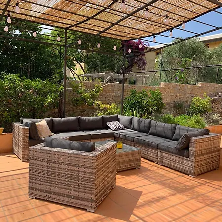 Villa 900 M Du Centre Et Plages, Piscine, Parking